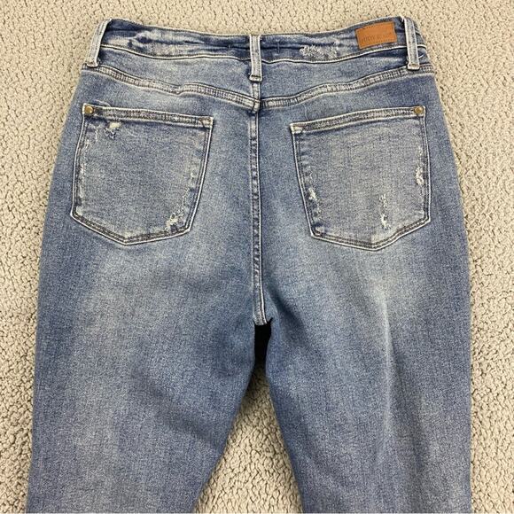 Judy Blue Women's Heavy Destroyed Distressed Straight Fit Jeans - Size: 13/31 - Picture 6 of 15